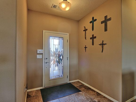 5th image of 380 Spencer Ln