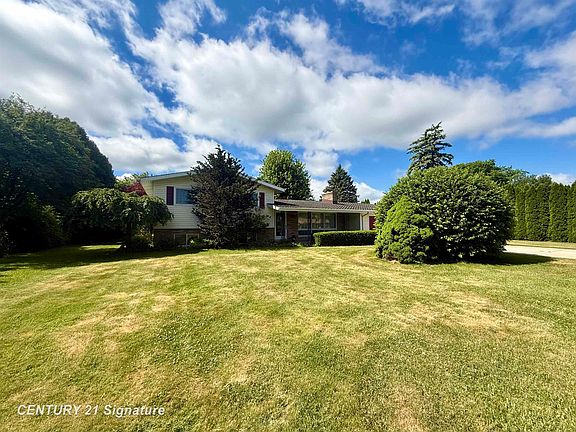 2nd image of 6641 Pierce Rd