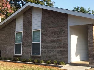 708 Melbourne Dr, Arlington, TX 76012