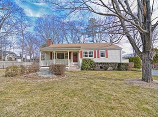 4 Denise Dr, Ashland, MA 01721