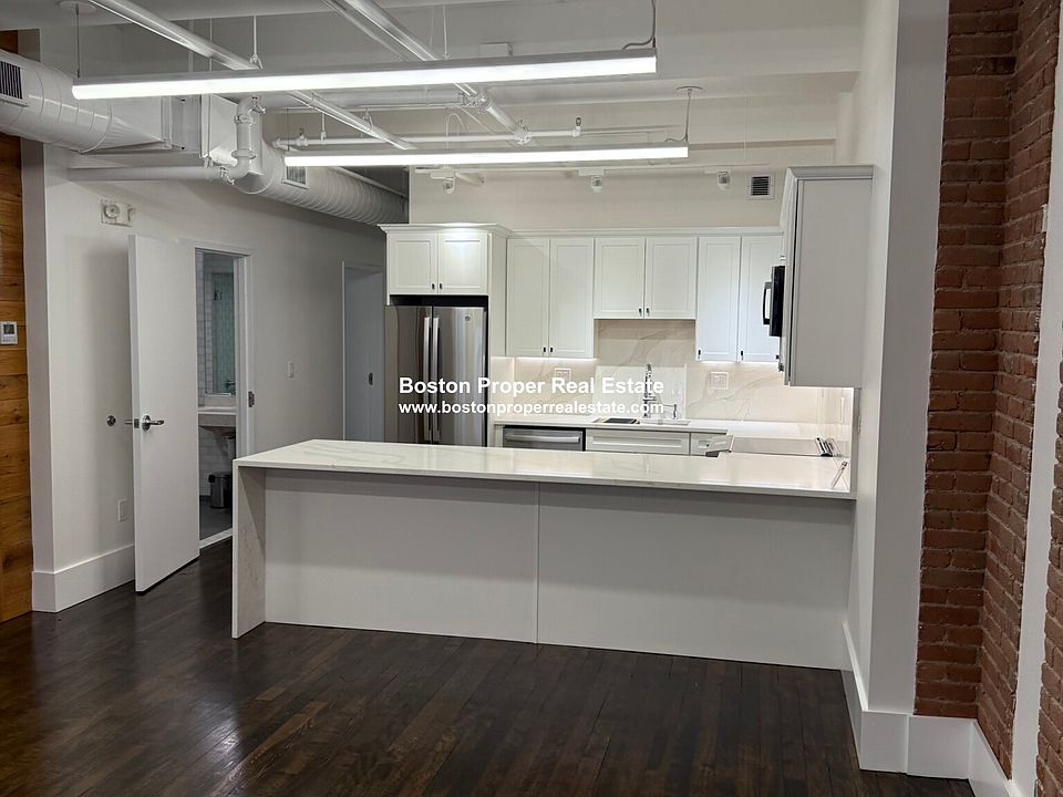 1st image of 190 High St Floor 5