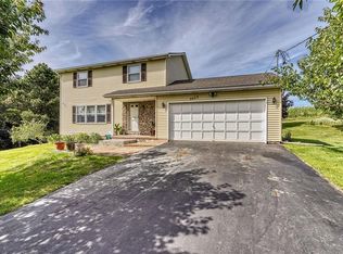 2457 Magog Rd, Palmyra, NY 14522