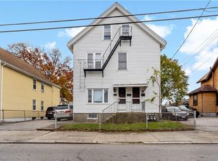 102 Francis Ave, Pawtucket, RI 02860