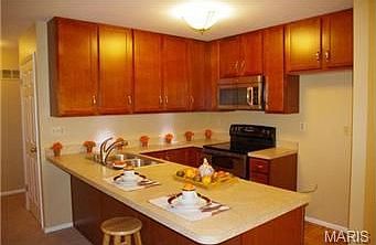 3rd image of 3640 Birch Hill Dr