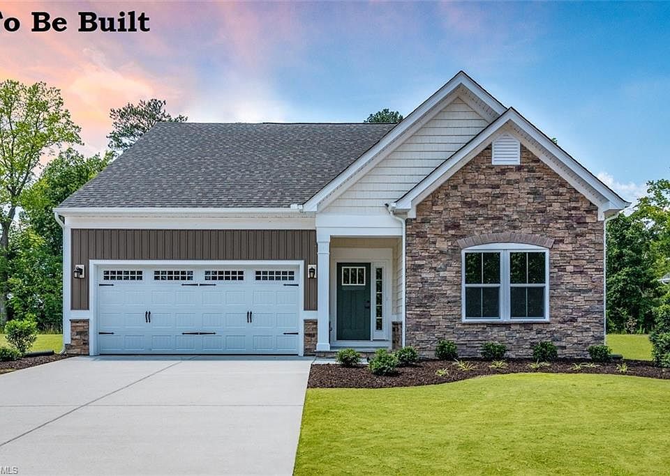 1st image of 2096 Canterbury Dr