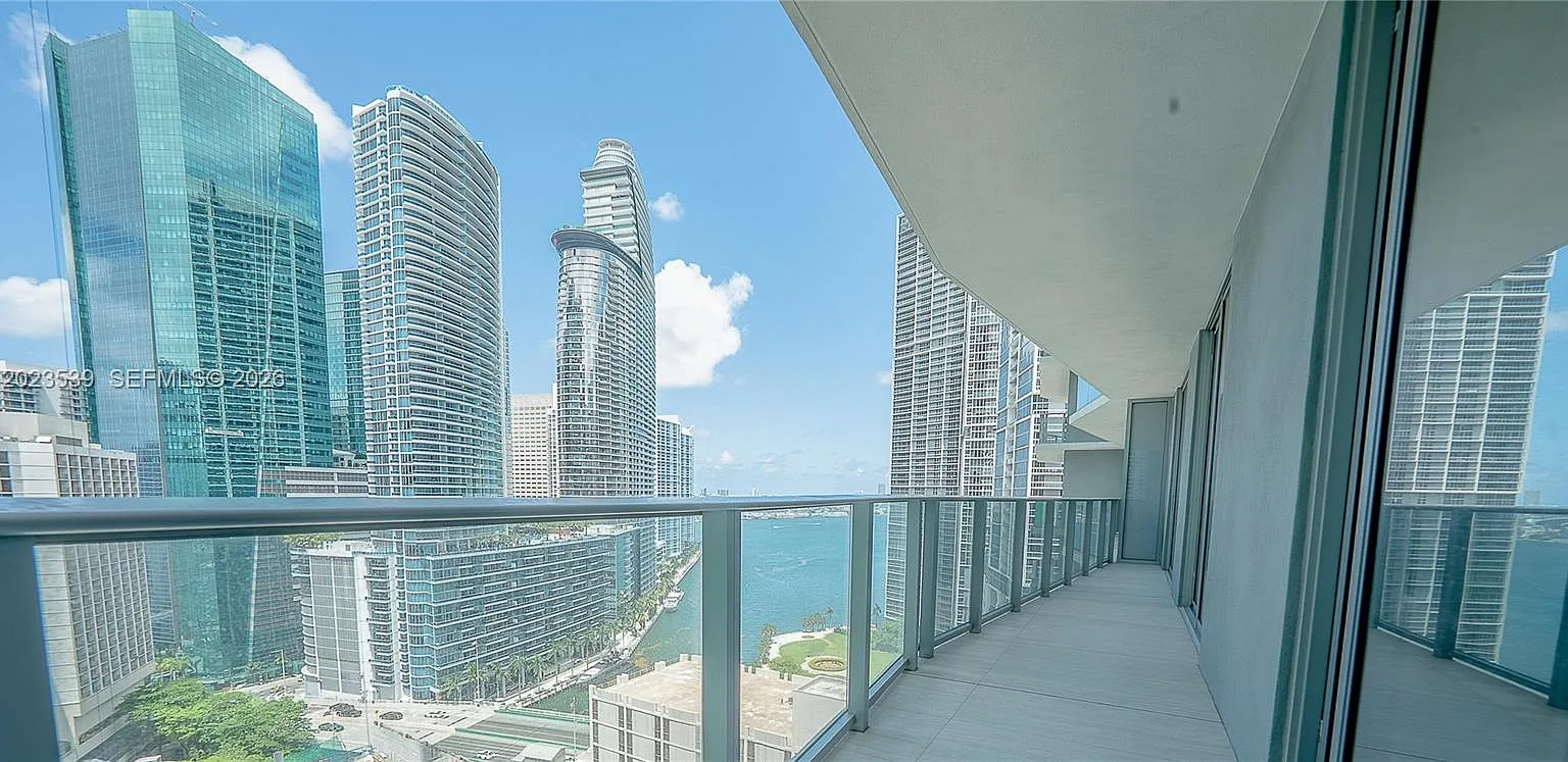 Brickell Point — Photo 1