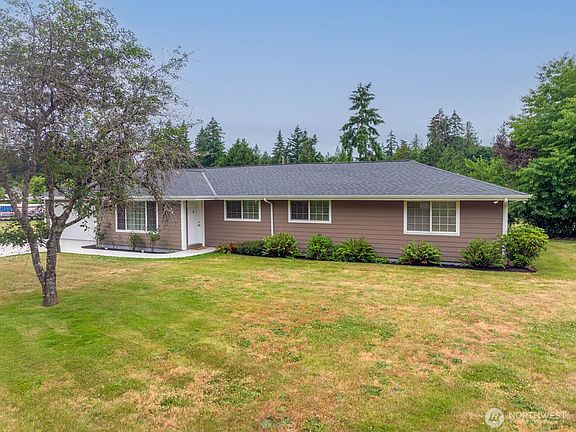 3rd image of 5207 Erlands Point Road NW