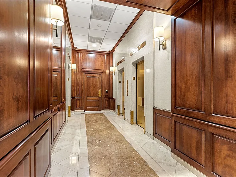 2 Hawthorne Pl #17M — Photo 30