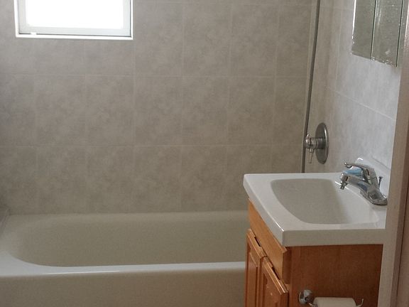 2nd image of 1543 E 58th St #1