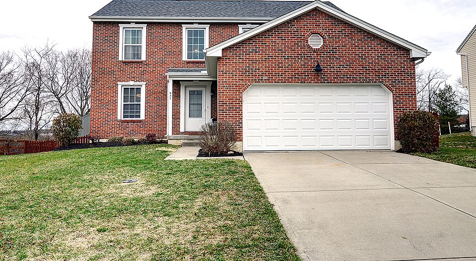 1st image of 935 Sleepy Hollow Dr