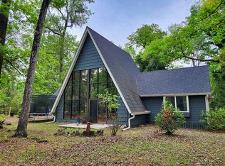 16 Mysterious Waters Rd, Crawfordville, FL 32327