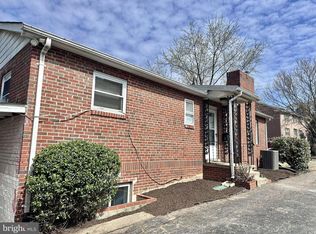 1818 N Adams St, Arlington, VA 22201