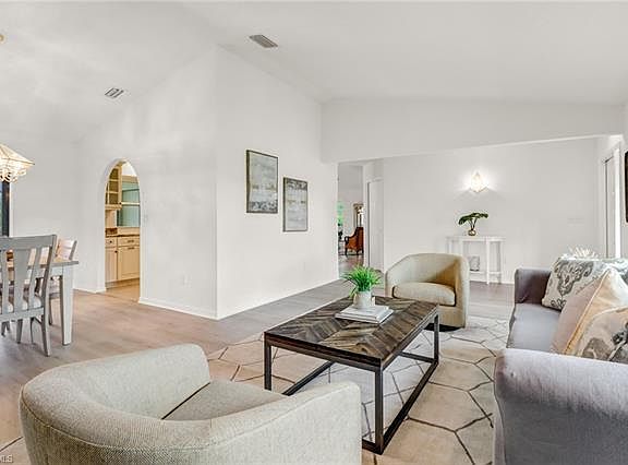 5th image of 10350 Saint Patrick Ln