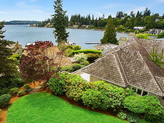 3rd image of 9 92nd Ave NE