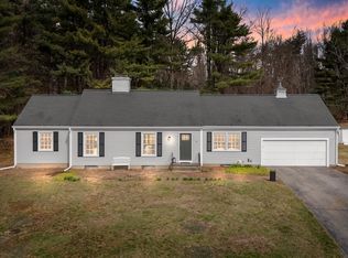 12 Orchard Hill Cir, Bedford, NH 03110