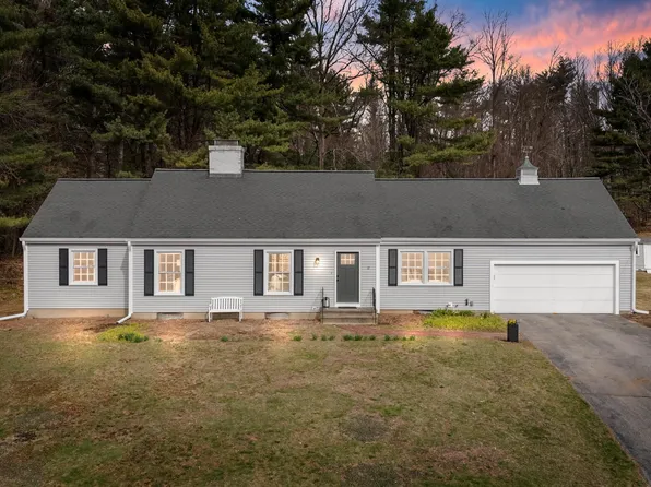 12 Orchard Hill Circle, Bedford, NH 03110