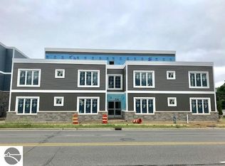 914 E Front St, Traverse City, MI 49686
