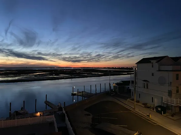 222 W 3rd Ave APT 301, North Wildwood, NJ 08260