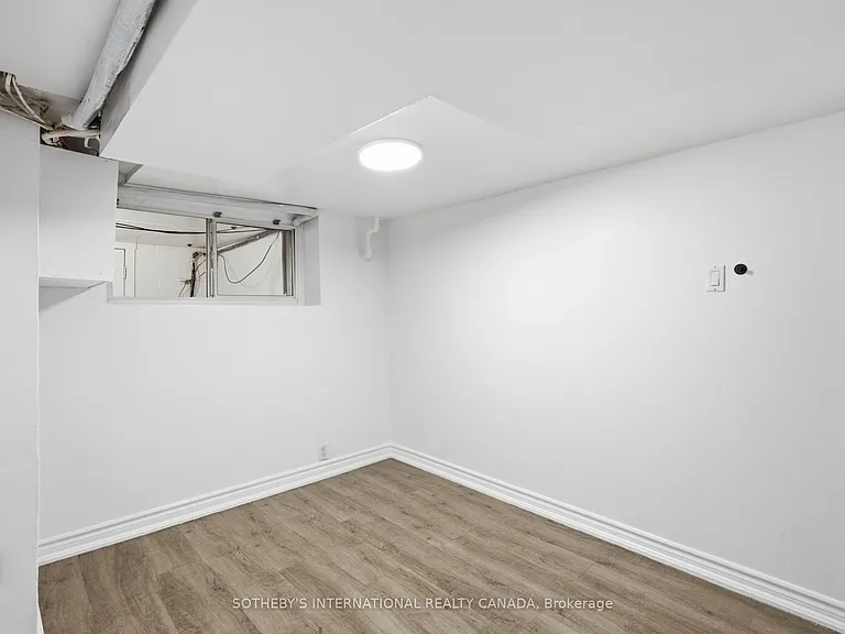 284 Euclid Ave #BASEMENT — Photo 6