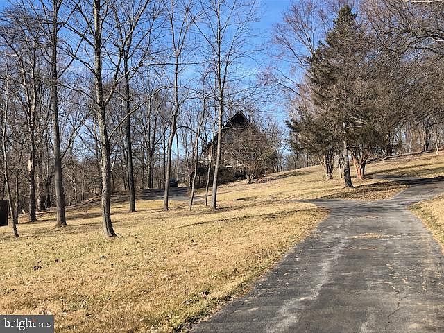 2nd image of 1270 Ridge Rd
