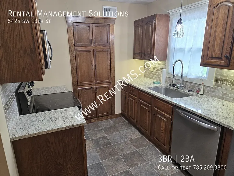5425 SW 13th St — Photo 5
