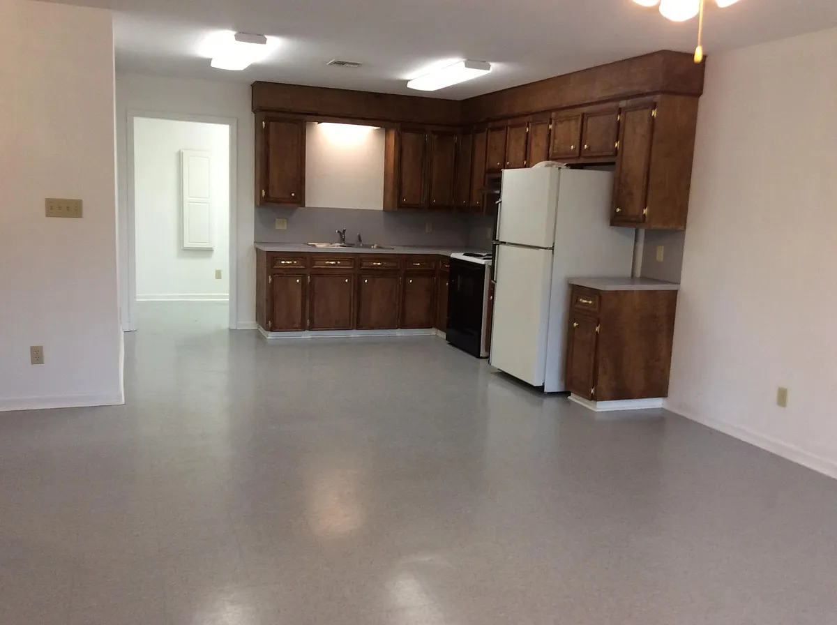 Kitchen/ living room - Maynor Rd