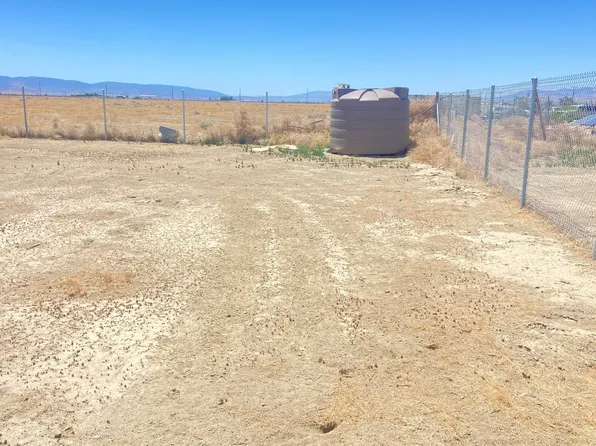 Corner Avenue Stw #A2-85, Lancaster, CA 93536