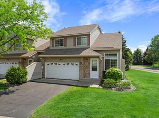 9804 Hamlet Ln S, Cottage Grove, MN 55016