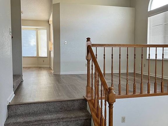 5th image of 2215 Americana Dr