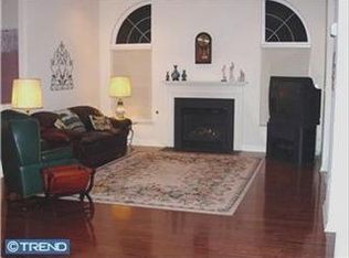 356 Shady Brook Dr, Langhorne, PA 19047