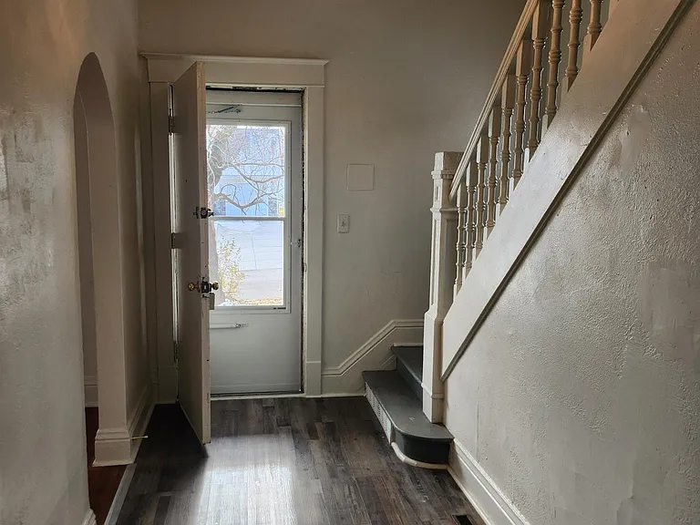 3014 Franklin St — Photo 2