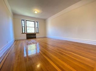 93-41 222nd St APT 3D, Queens Village, NY 11428