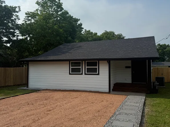 111 E San Antonio Ave, Cooper, TX 75432