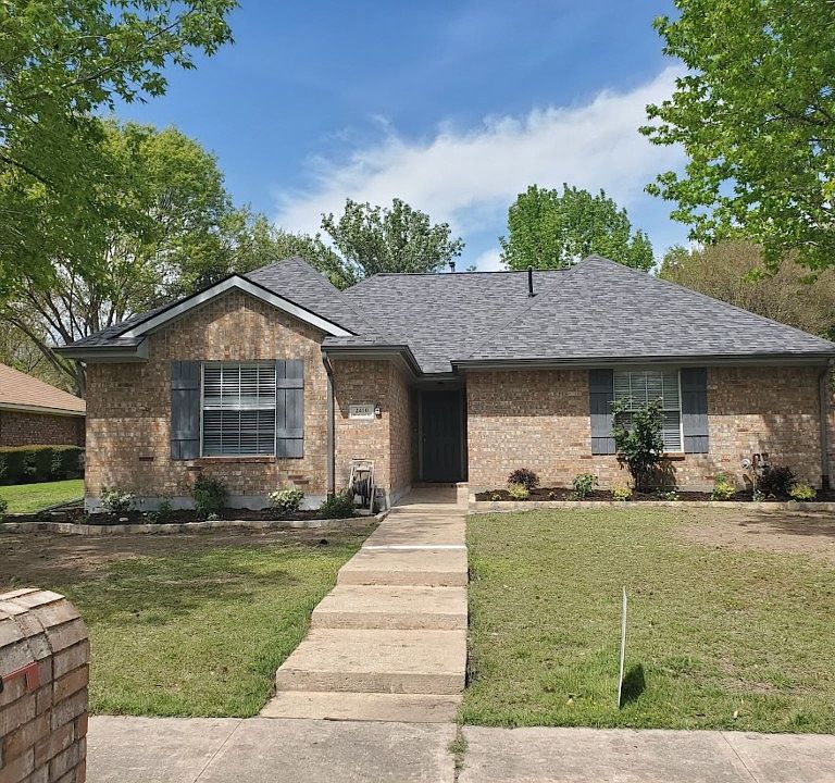 1st image of 2410 Riverview Dr