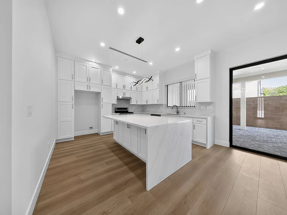 7940 Ethel Ave