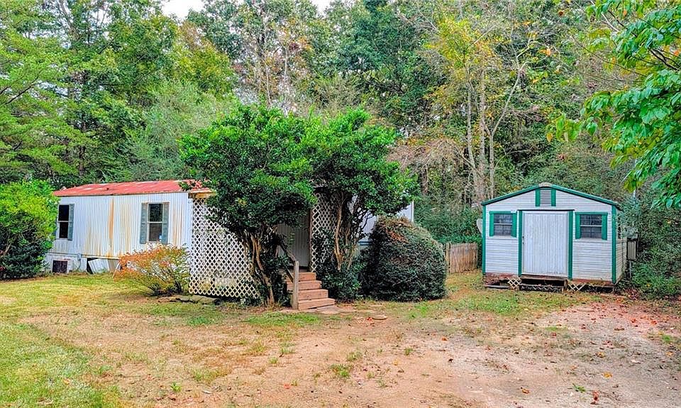 1st image of 33 Lion Ct