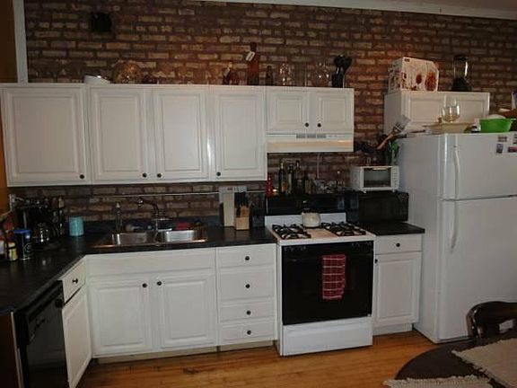 4th image of 2336 N Oakley Ave #1