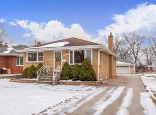 931 S Stratford Ave, Elmhurst, IL