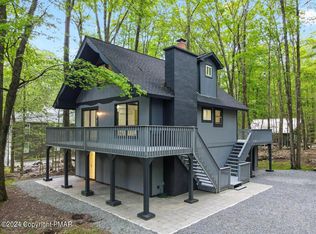 226 Ridge Rd, Pocono Lake, PA 18347