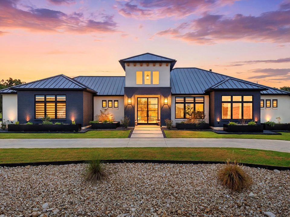1st image of 104 Sunridge Cv