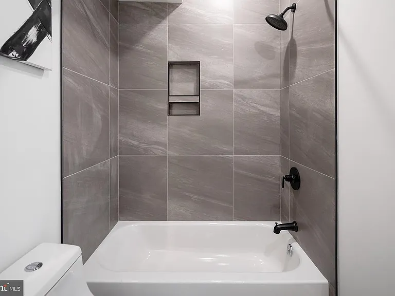 3108 Clifford St #A — Photo 11