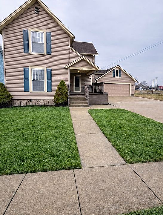 1st image of 224 Plumvalley St