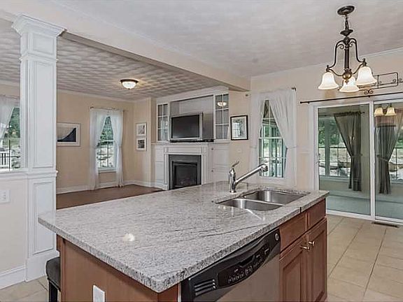 3rd image of 172 Preservation Way