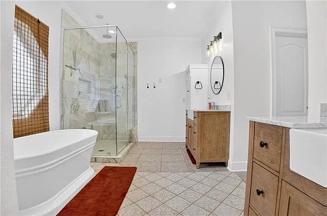 110 Regina Dr — Photo 14