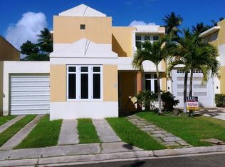 2 Calle Raul Julia, Vega Alta, PR 00692