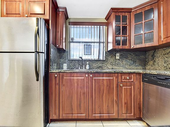 5th image of 9351 Fontainebleau Blvd APT B211
