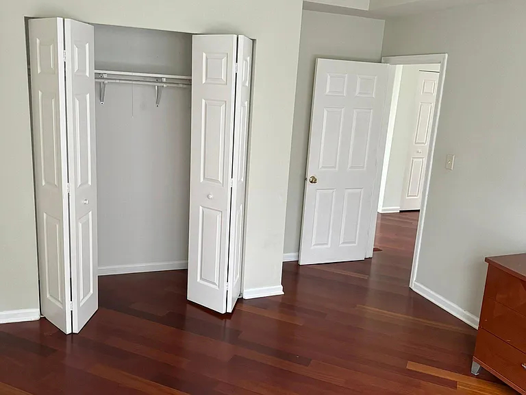 3110 W Belle Plaine Ave #2 — Photo 9