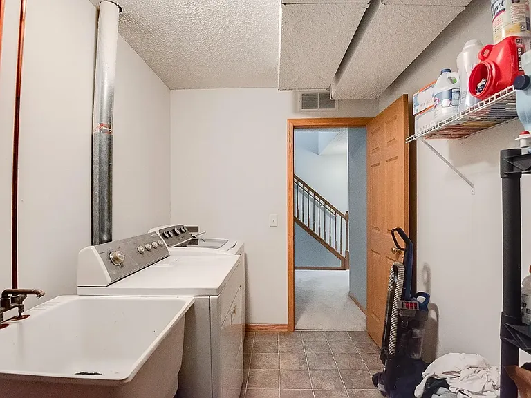 6787 Pine Crest Trl S — Photo 27