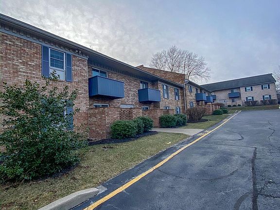 2nd image of 1064 Armstrong Mill Rd APT C
