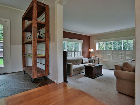 4th image of 2560 125th Ave NE